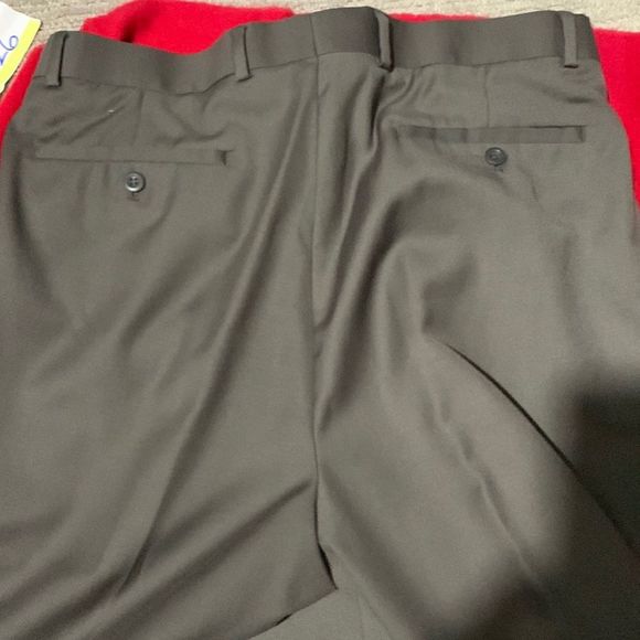 Men’s Louis Raphael Cuffed Dress Pants - Picture 4 of 8